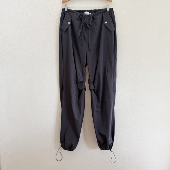 Princess Polly Snow Parachute Pants Slate Size 4 - Picture 3 of 7